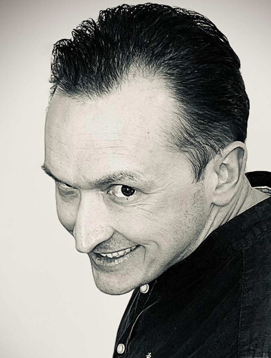 Headshot_3 .
